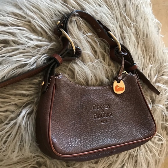 Dooney & Bourke Handbags - Dooney & Bourke small satchel Dooney & Bourke Handbags - Dooney & Bourke small satchel